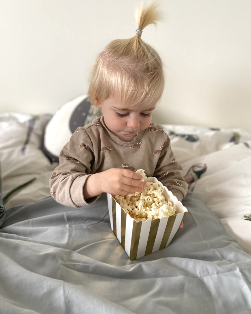 hoteloplevelse derhjemme med børn popcorn